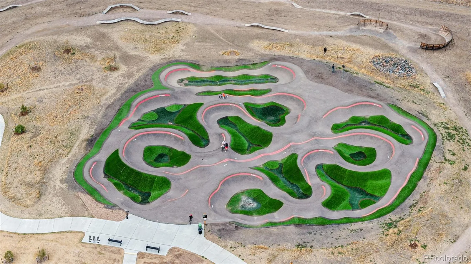 1778 Peak Loop Broomfield CO 80023 MLS #REC3717138 05052026040054 1600 43