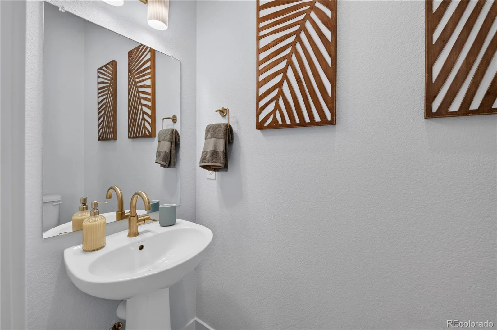 2868 S Machebeuf Court Denver CO 80236 | MLS #REC3717787 09232026082442 1600 12