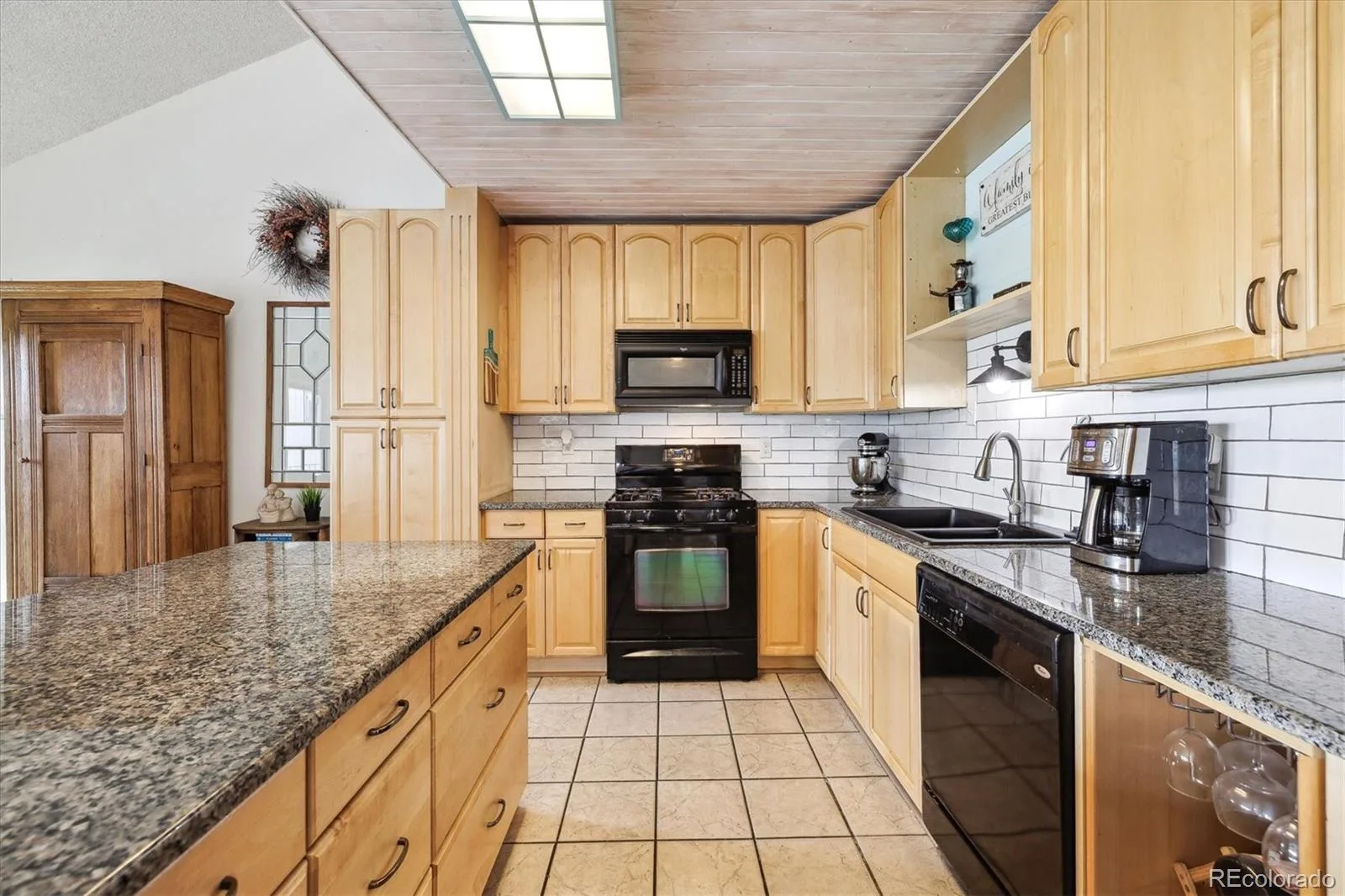 6515 Pinewood Drive Parker CO 80134 | MLS #REC3718649 06132026042210 1600 15