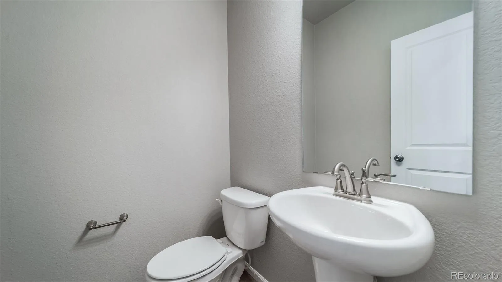 22423 E 46th Avenue Aurora CO 80019 | MLS #REC3719449 08072026205452 1600 11