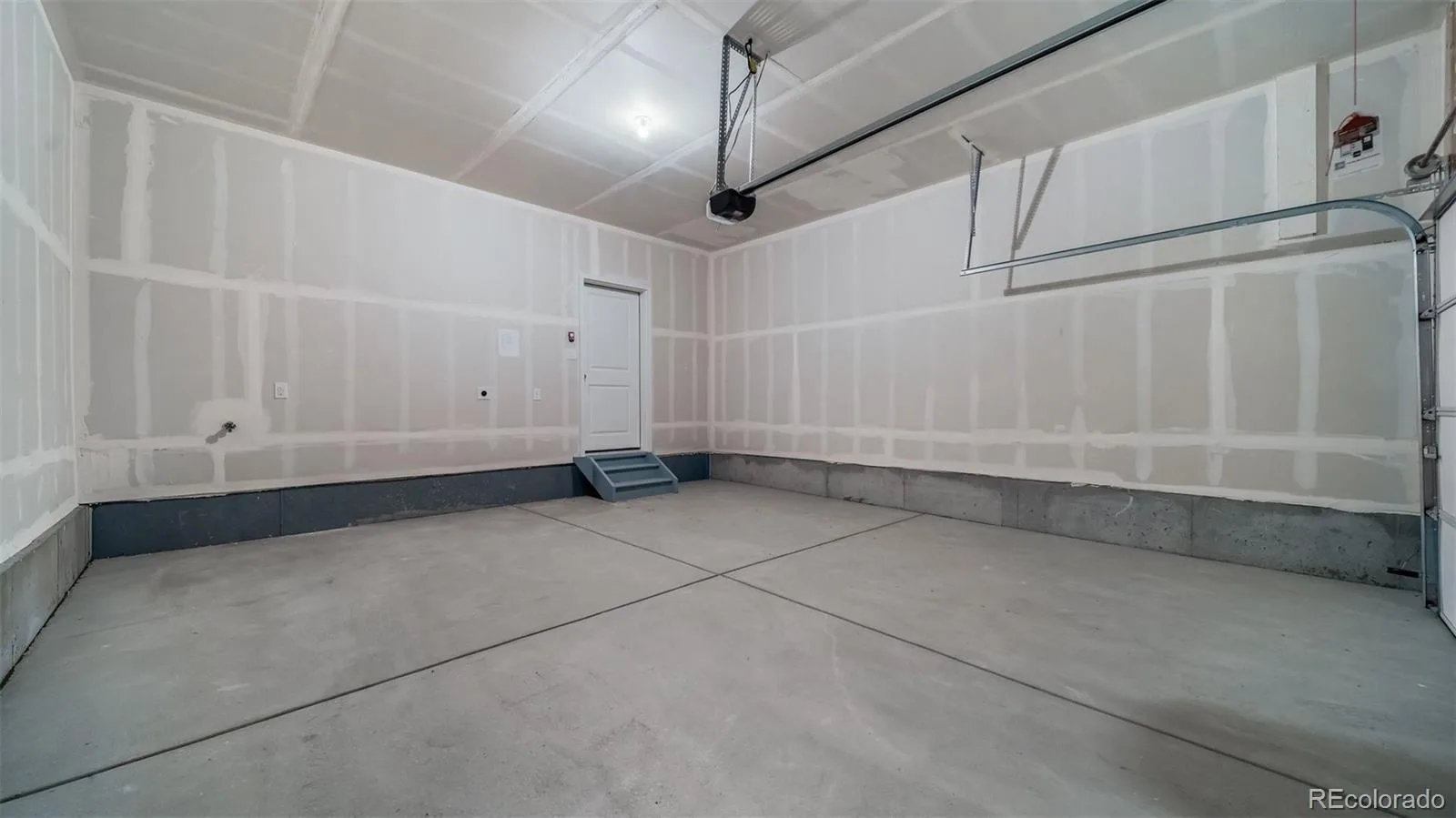 22423 E 46th Avenue Aurora CO 80019 | MLS #REC3719449 08072026205452 1600 25