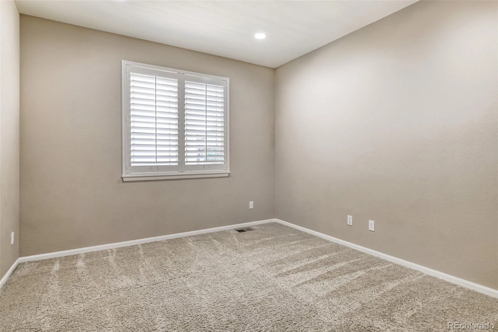 21210 E Bellewood Drive Aurora CO 80015 MLS #REC3720711 06172026192655 1600 11