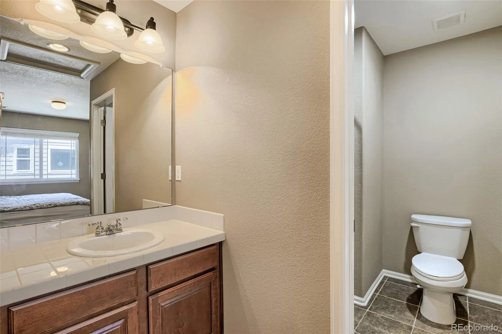 21210 E Bellewood Drive Aurora CO 80015 MLS #REC3720711 06172026192655 1600 23