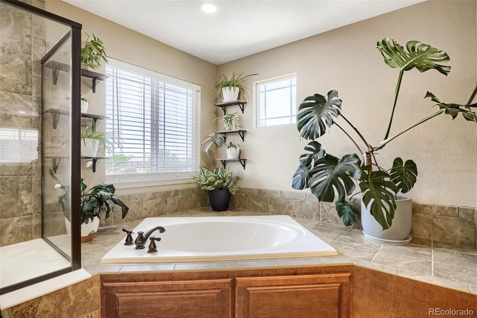 21210 E Bellewood Drive Aurora CO 80015 MLS #REC3720711 06172026192655 1600 24