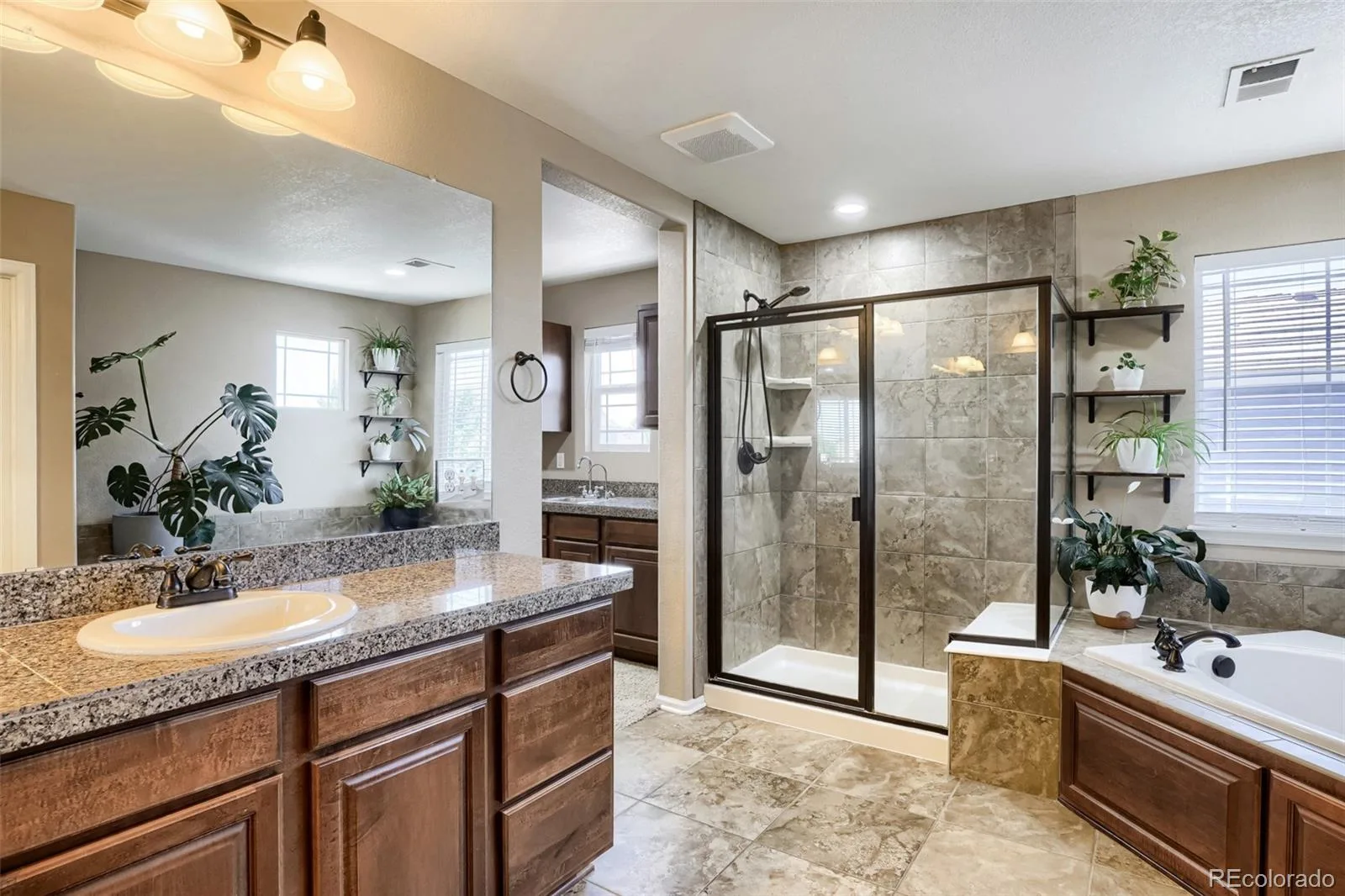 21210 E Bellewood Drive Aurora CO 80015 MLS #REC3720711 06172026192655 1600 25