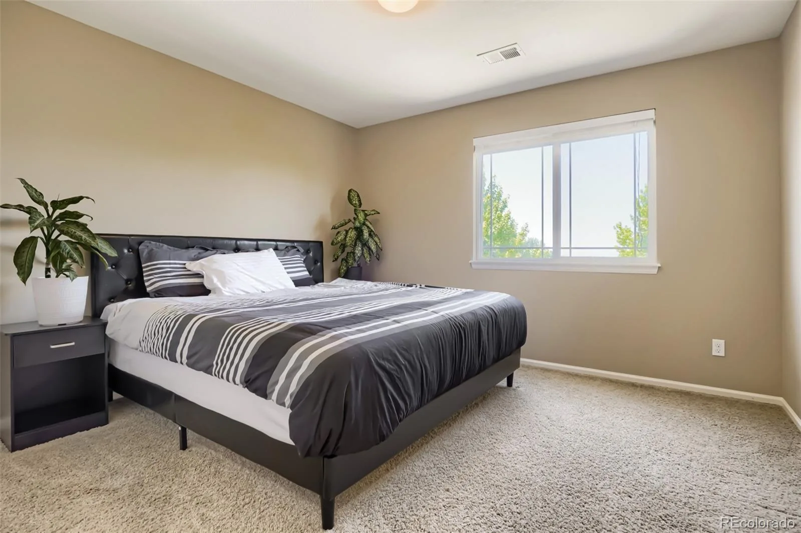 21210 E Bellewood Drive Aurora CO 80015 MLS #REC3720711 06172026192655 1600 28