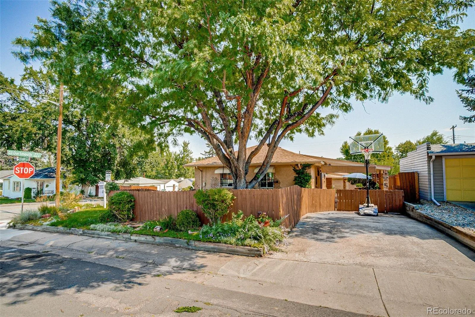 1010 E Dartmouth Avenue Englewood CO 80113 | MLS #REC3722105 09022026202909 1600 1