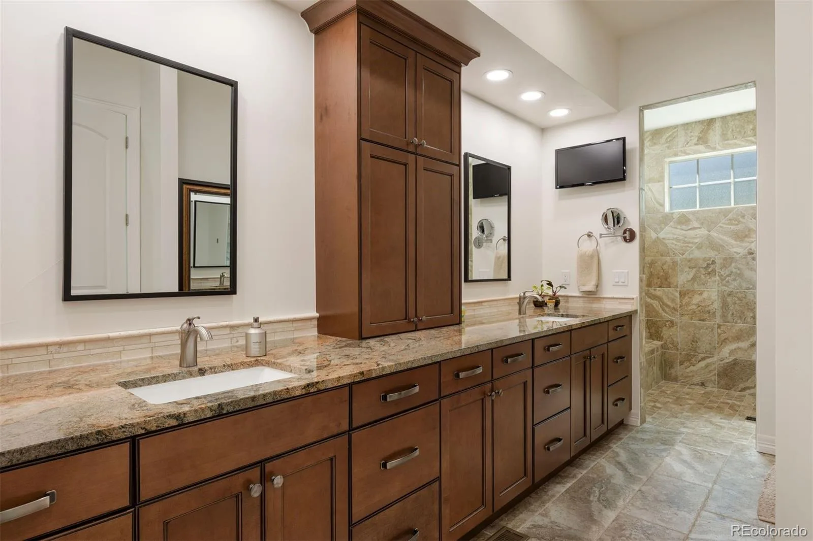 5043 Vermillion Drive Castle Rock CO 80108 MLS #REC3724363 07012026222824 1600 12
