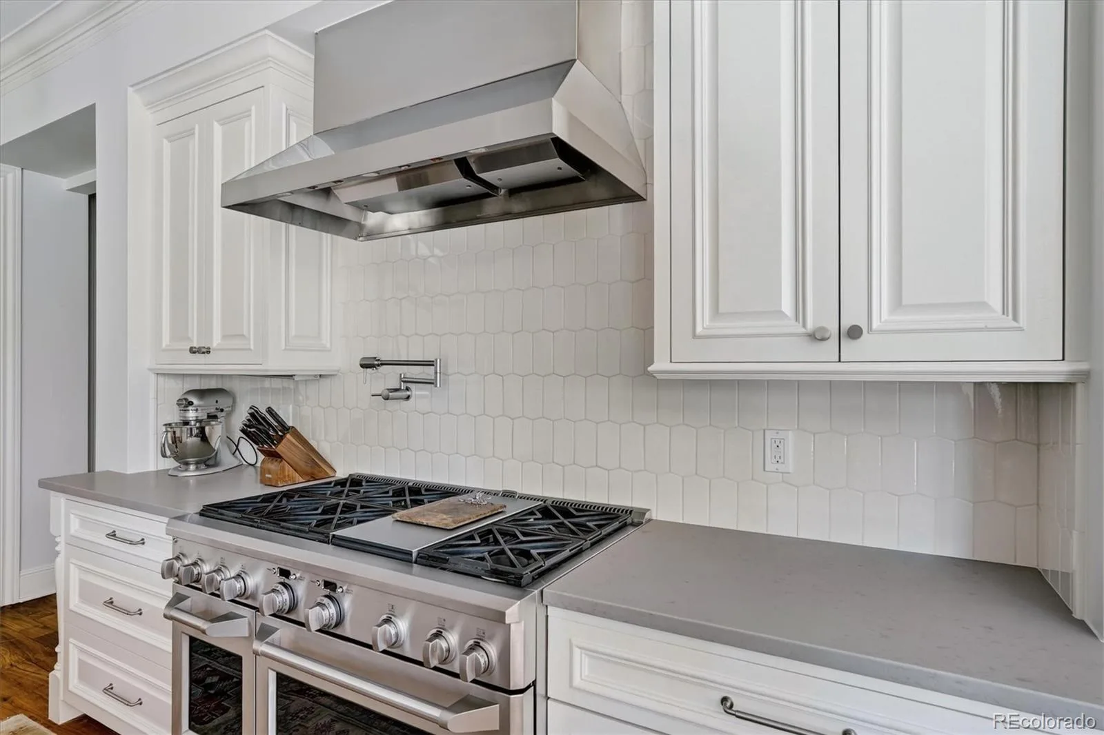 211 S Cherry Street Denver CO 80246 | MLS #REC3726399 08202026194941 1600 7