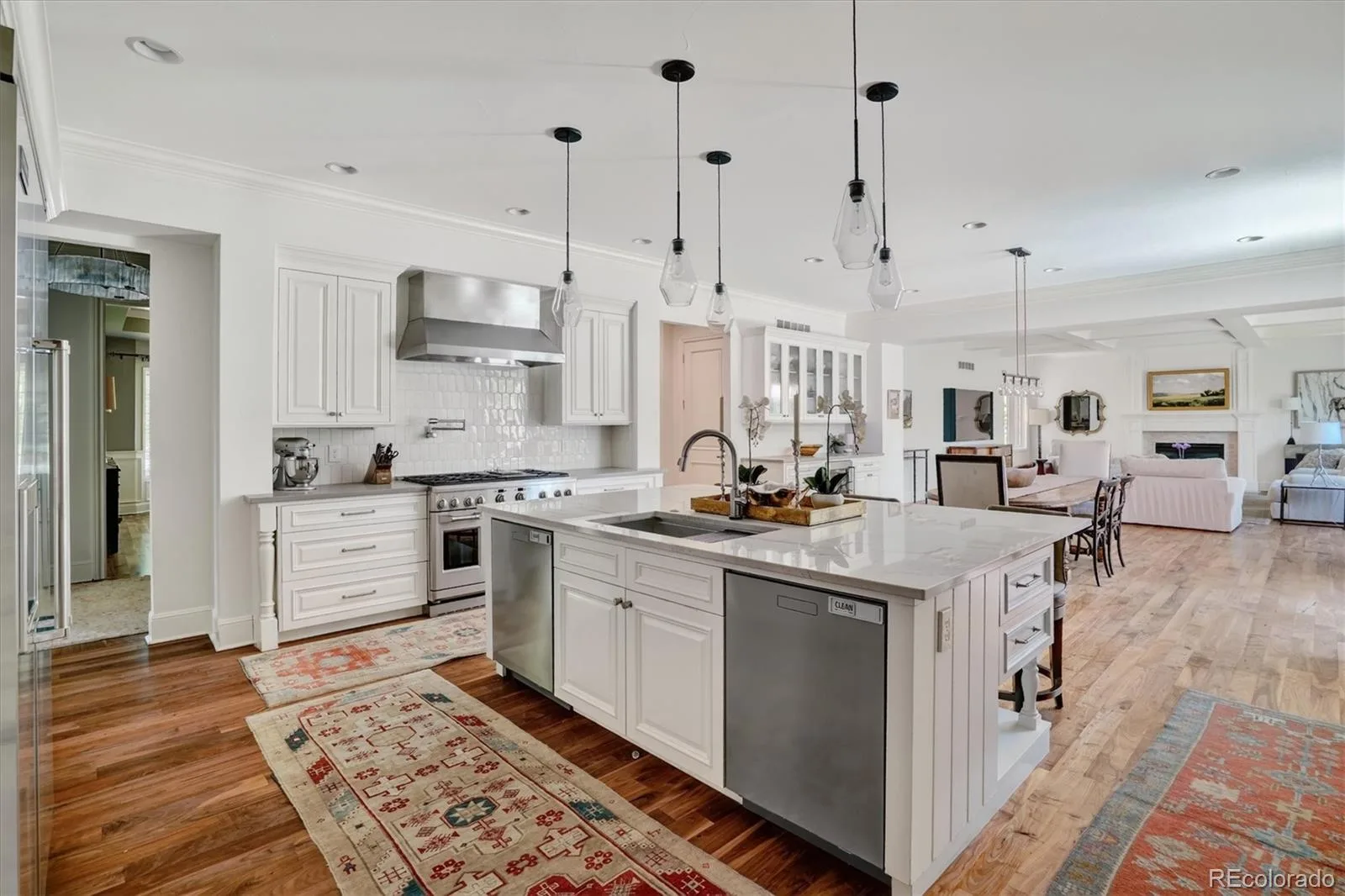 211 S Cherry Street Denver CO 80246 | MLS #REC3726399 08202026194941 1600 9