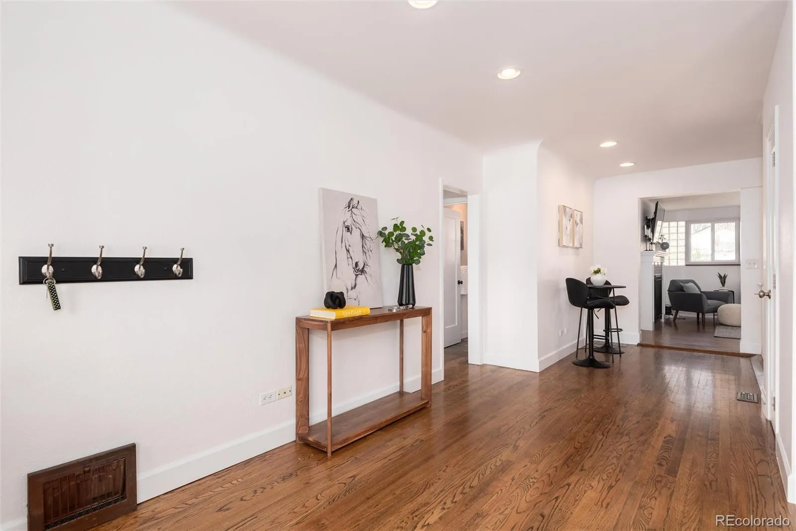 04012026150936 1600 7