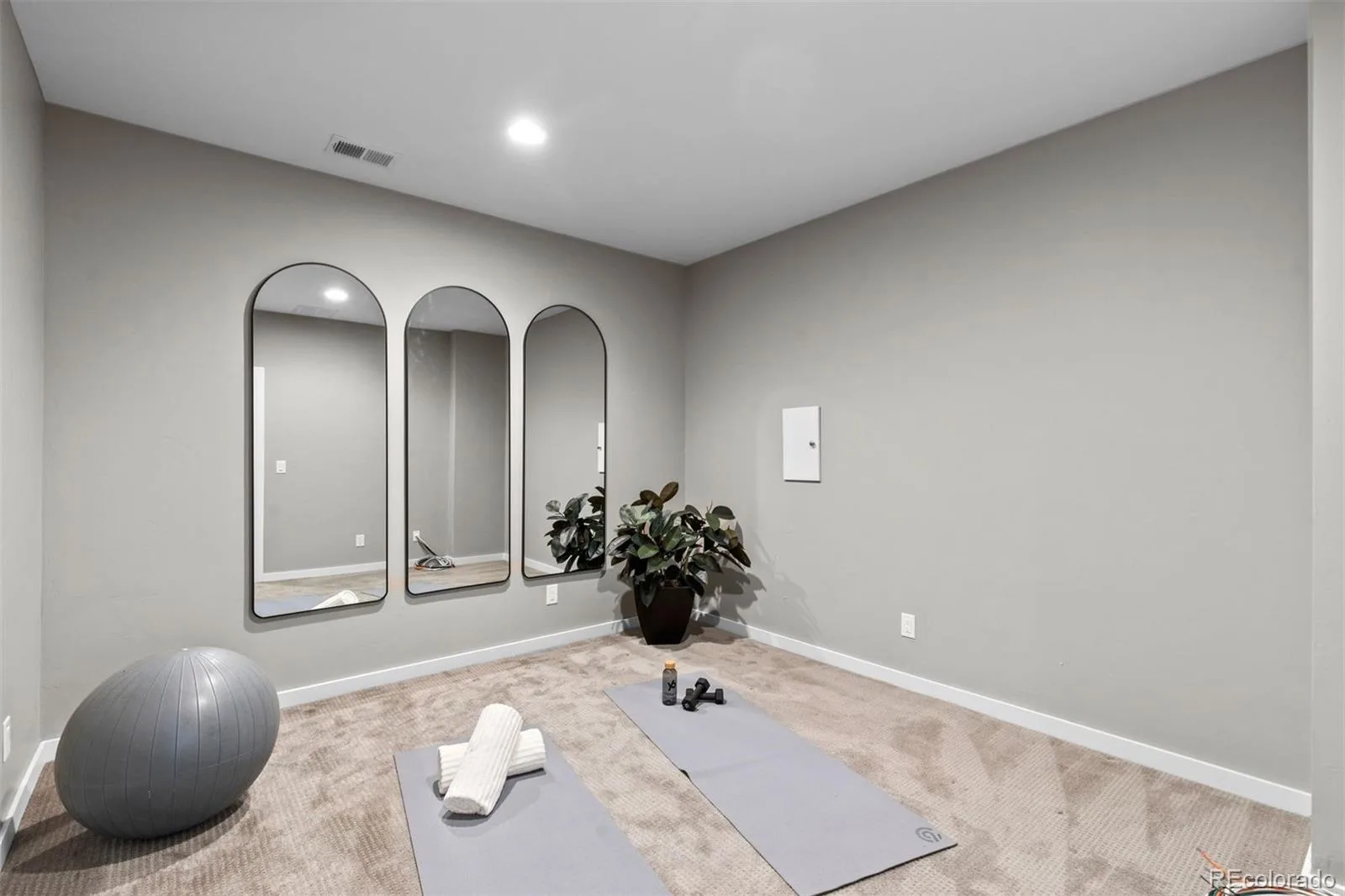 1560 S Monroe Street Denver CO 80210 | MLS #REC3727987 09242026081820 1600 36