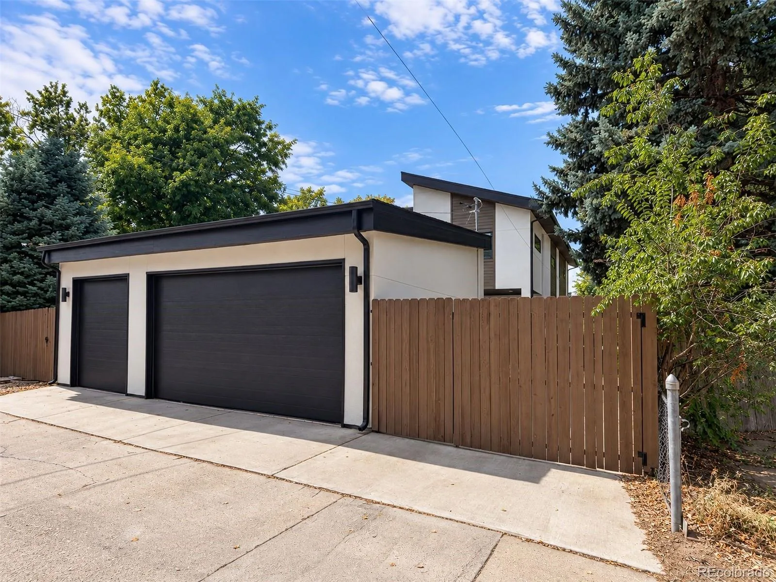 1560 S Monroe Street Denver CO 80210 | MLS #REC3727987 09242026081820 1600 44