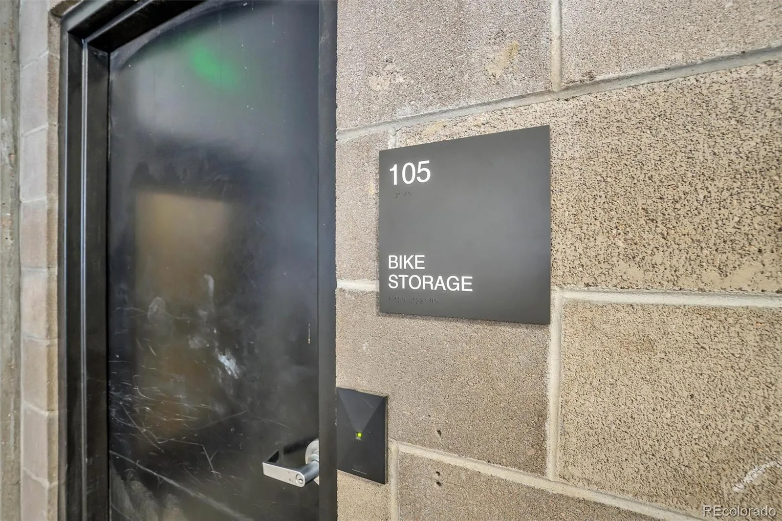 2374 S University Boulevard #301 Denver CO 80210 | MLS #REC3729845 08202026194915 1600 19