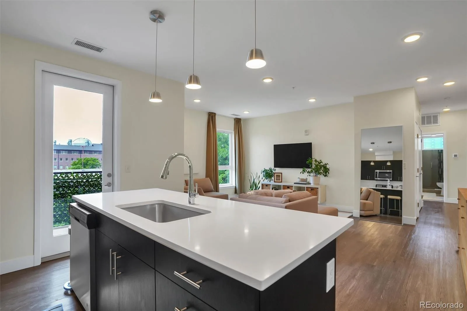 2374 S University Boulevard #301 Denver CO 80210 | MLS #REC3729845 08202026194915 1600 3
