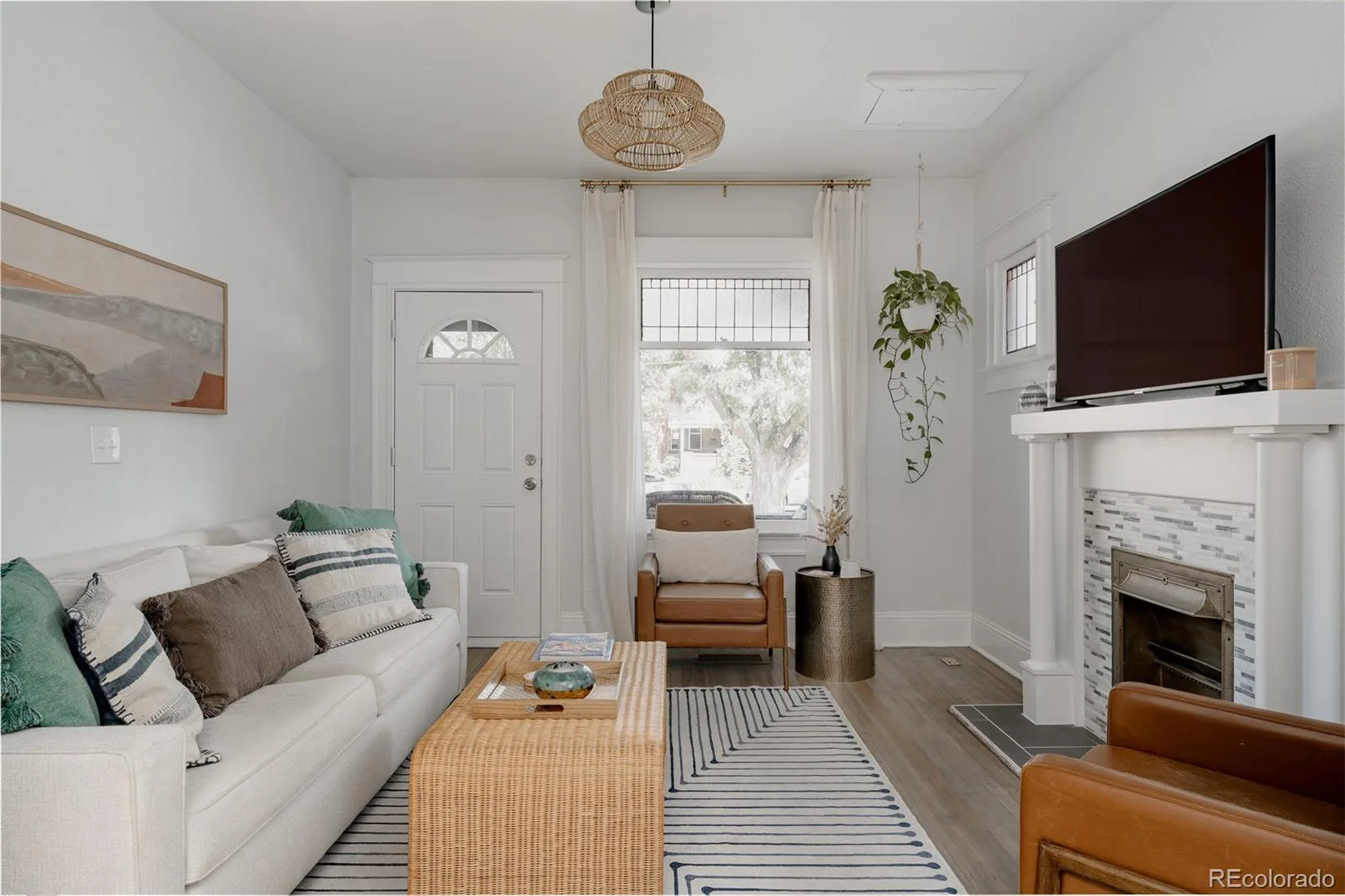 863 S Pearl Street Denver CO 80209 MLS #REC3729935 06082026232723 1600 12