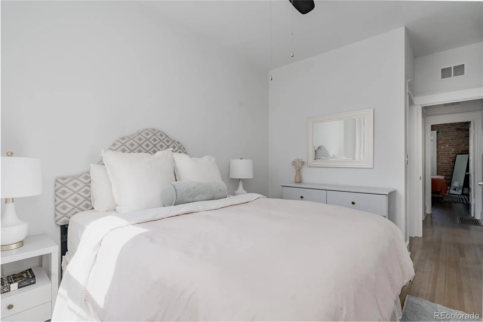 863 S Pearl Street Denver CO 80209 MLS #REC3729935 06082026232723 1600 30