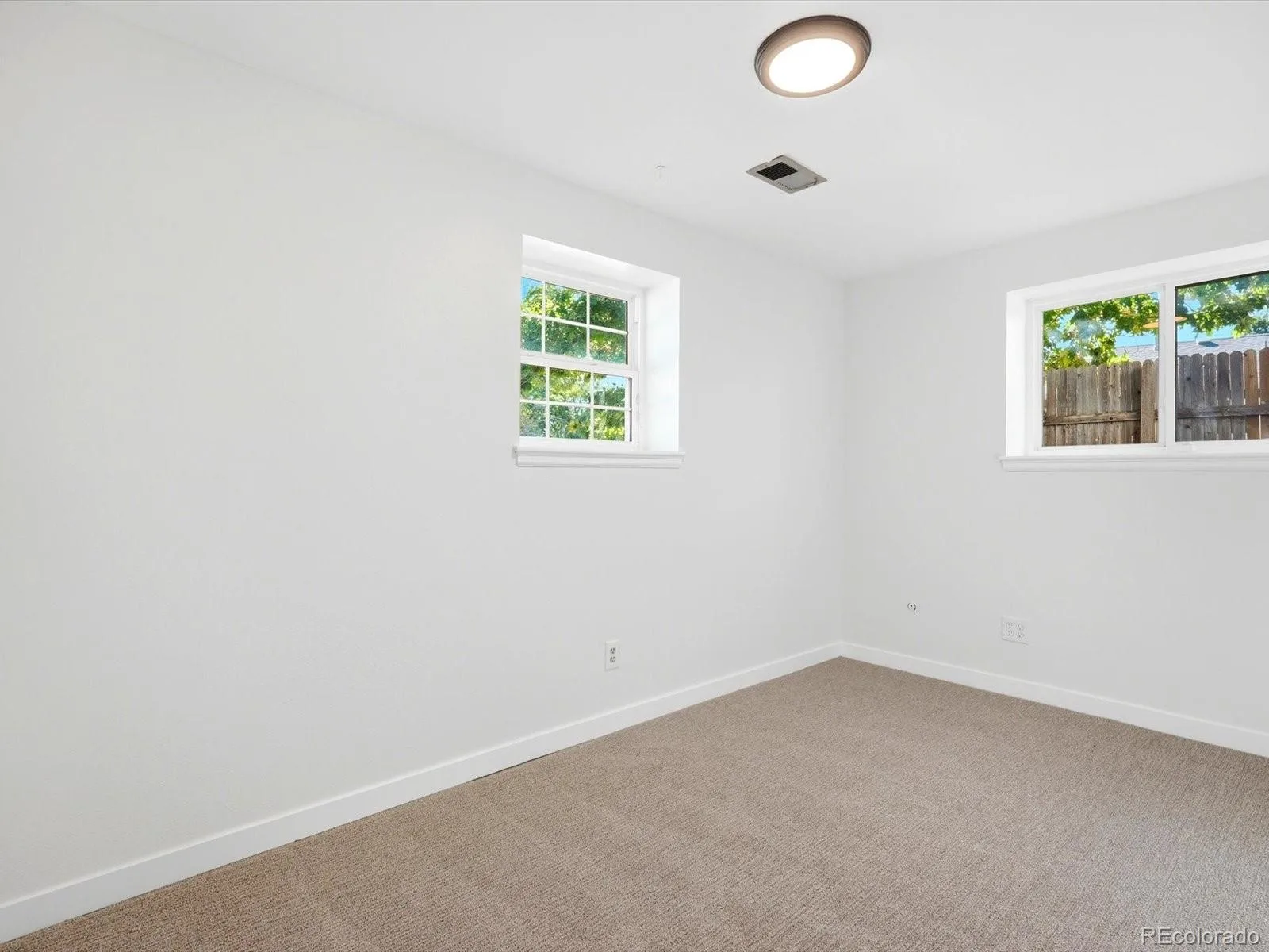 2127 S Ivory Street Aurora CO 80013 | MLS #REC3731287 09232026082310 1600 21