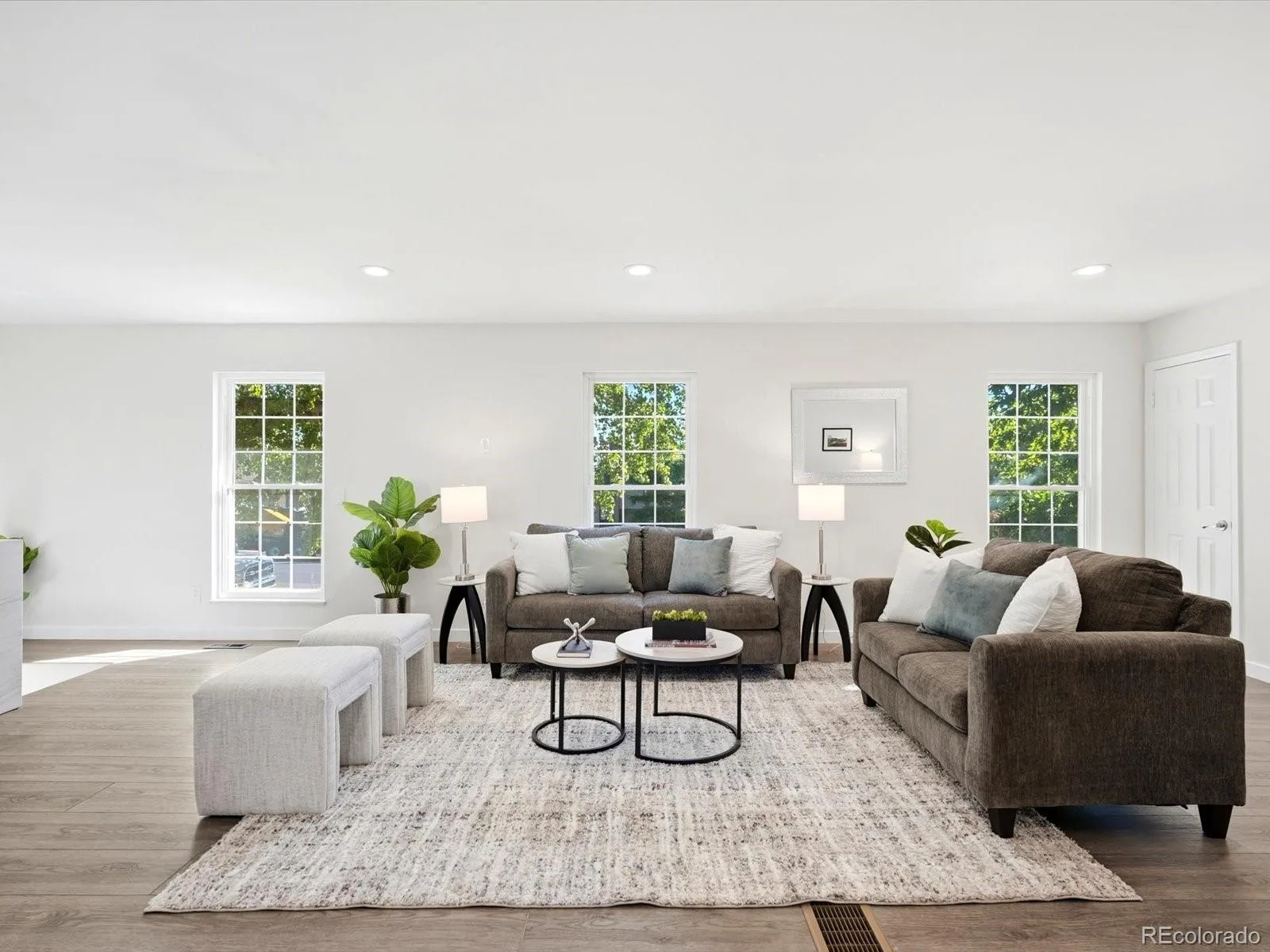 2127 S Ivory Street Aurora CO 80013 | MLS #REC3731287 09232026082310 1600 3