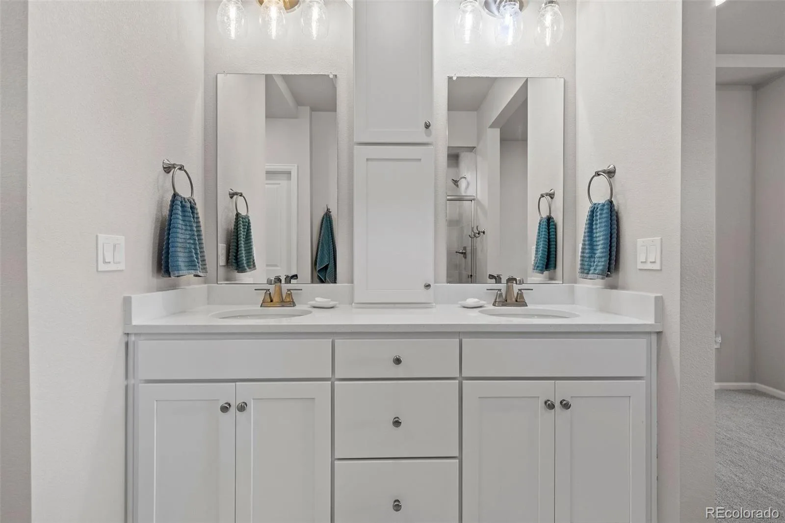 5126 N Quemoy Court Aurora CO 80019 MLS #REC3735814 06112026212613 1600 16