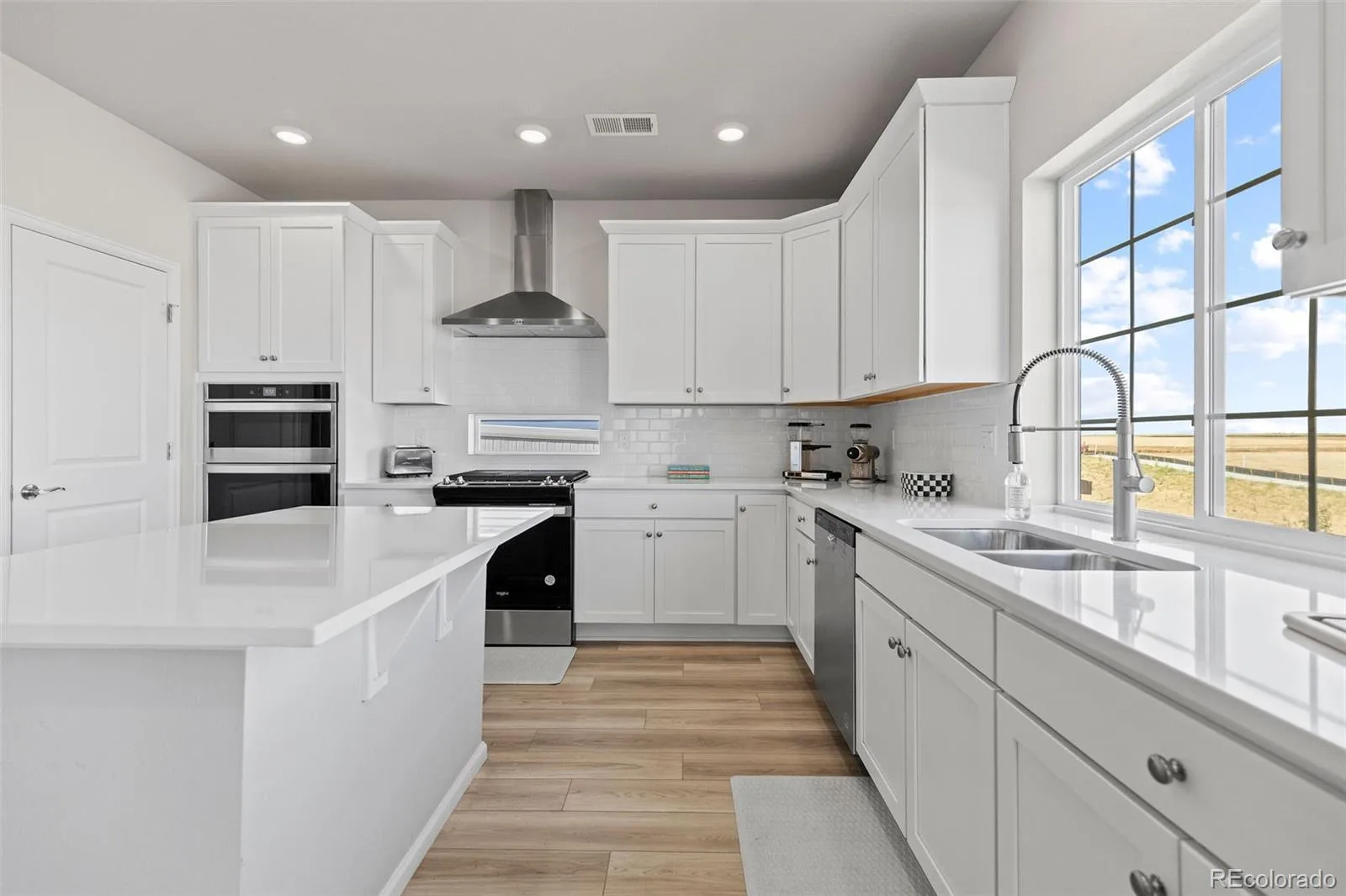 5126 N Quemoy Court Aurora CO 80019 MLS #REC3735814 06112026212613 1600 7