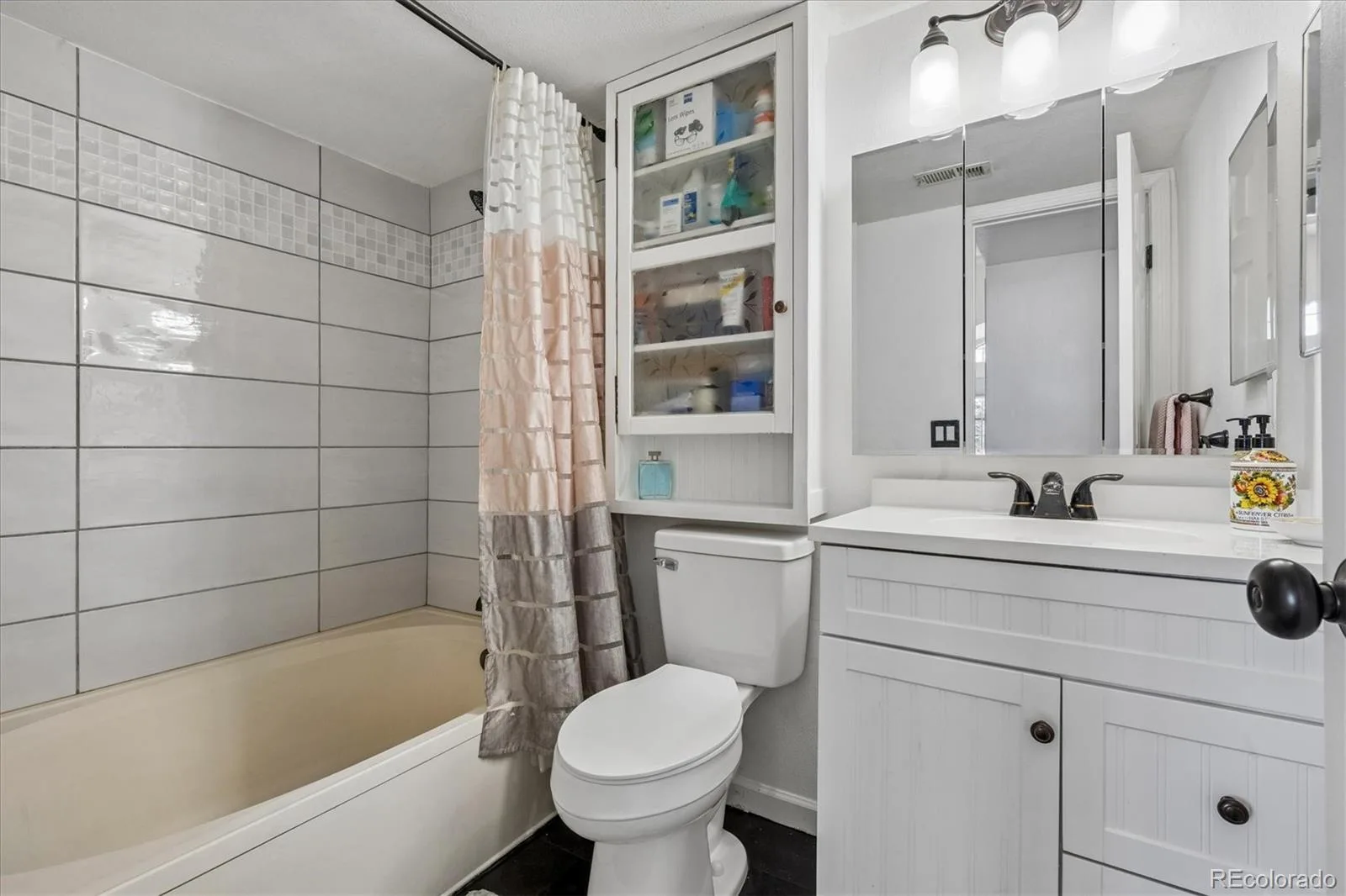 4760 S Wadsworth Boulevard #A206 Littleton CO 80123 | MLS #REC3735838 08202026154649 1600 4