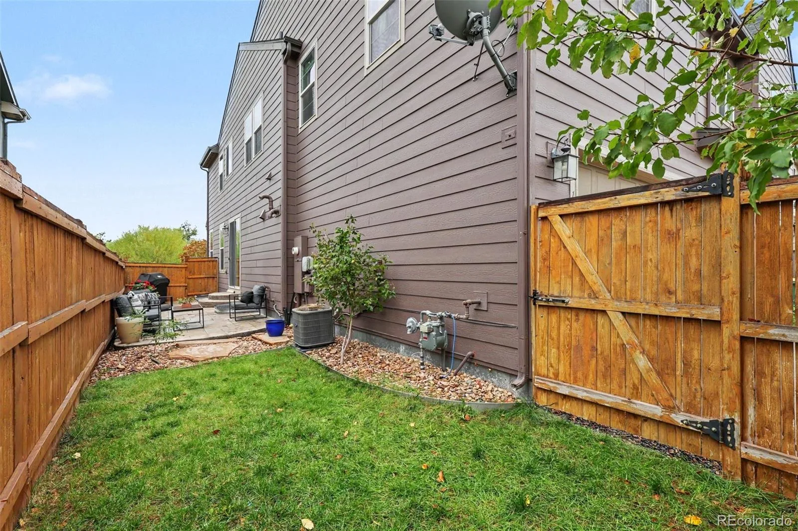 10719 E 25th Drive Aurora CO 80010 | MLS #REC3736453 10162026223229 1600 26