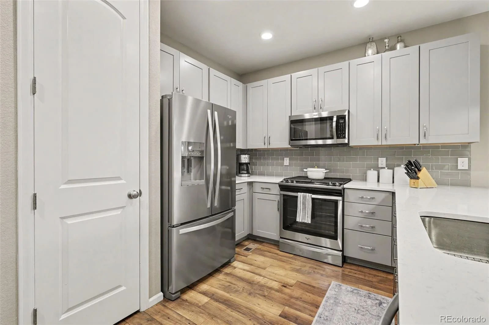 10719 E 25th Drive Aurora CO 80010 | MLS #REC3736453 10162026223229 1600 7