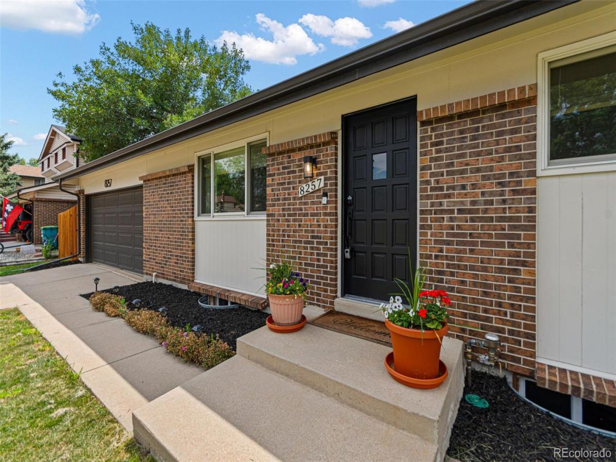 8257 Yarrow Court Arvada CO 80005 | MLS #REC3740582 MLS #REC3740582 image #0