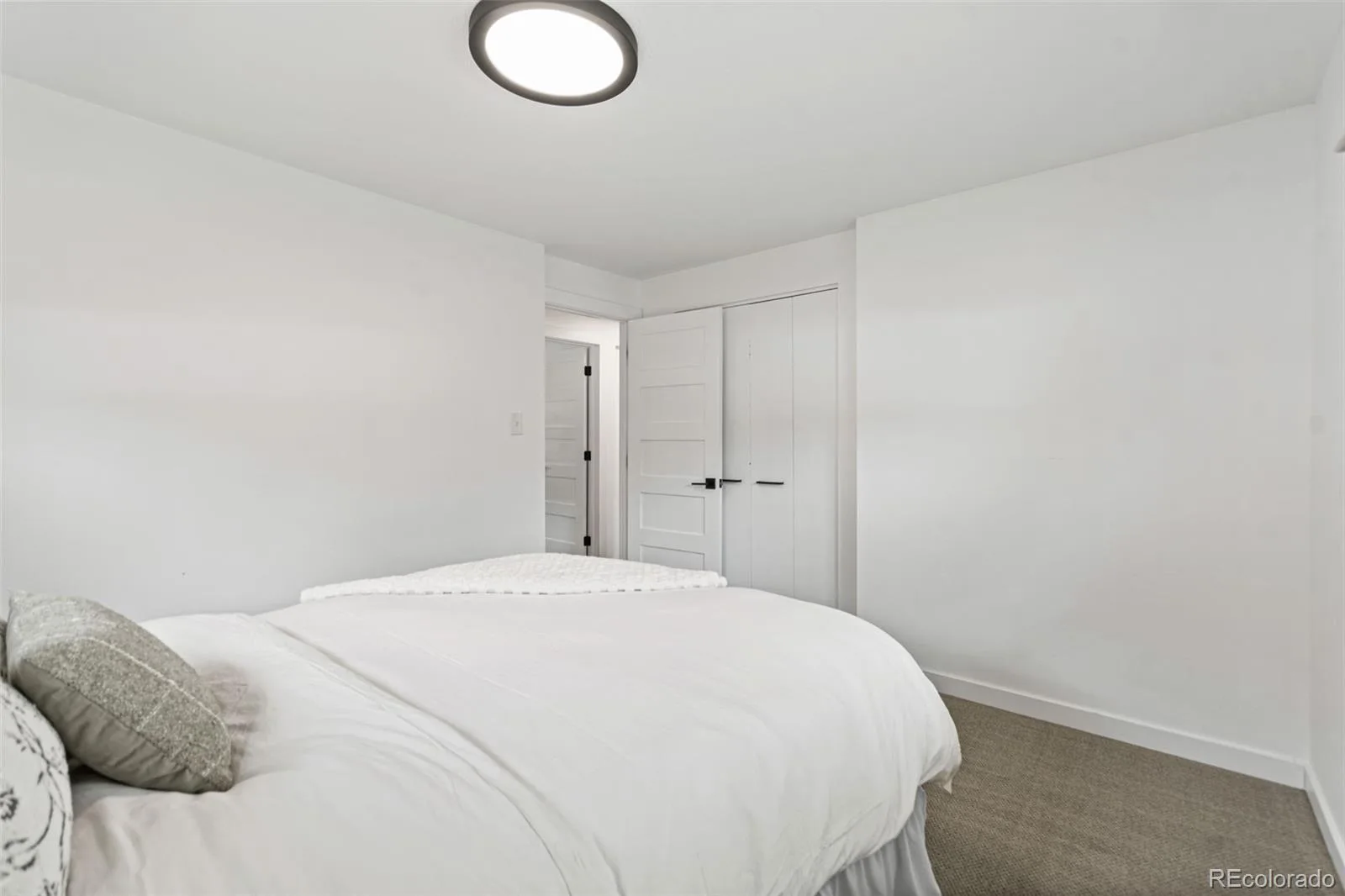 8257 Yarrow Court Arvada CO 80005 | MLS #REC3740582 07302026140842 1600 32