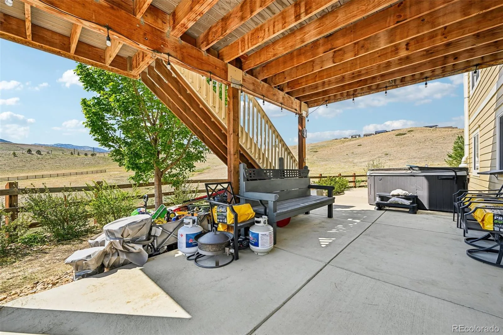 8549 Eldora Way Arvada CO 80007 MLS #REC3741175 06142026203716 1600 31