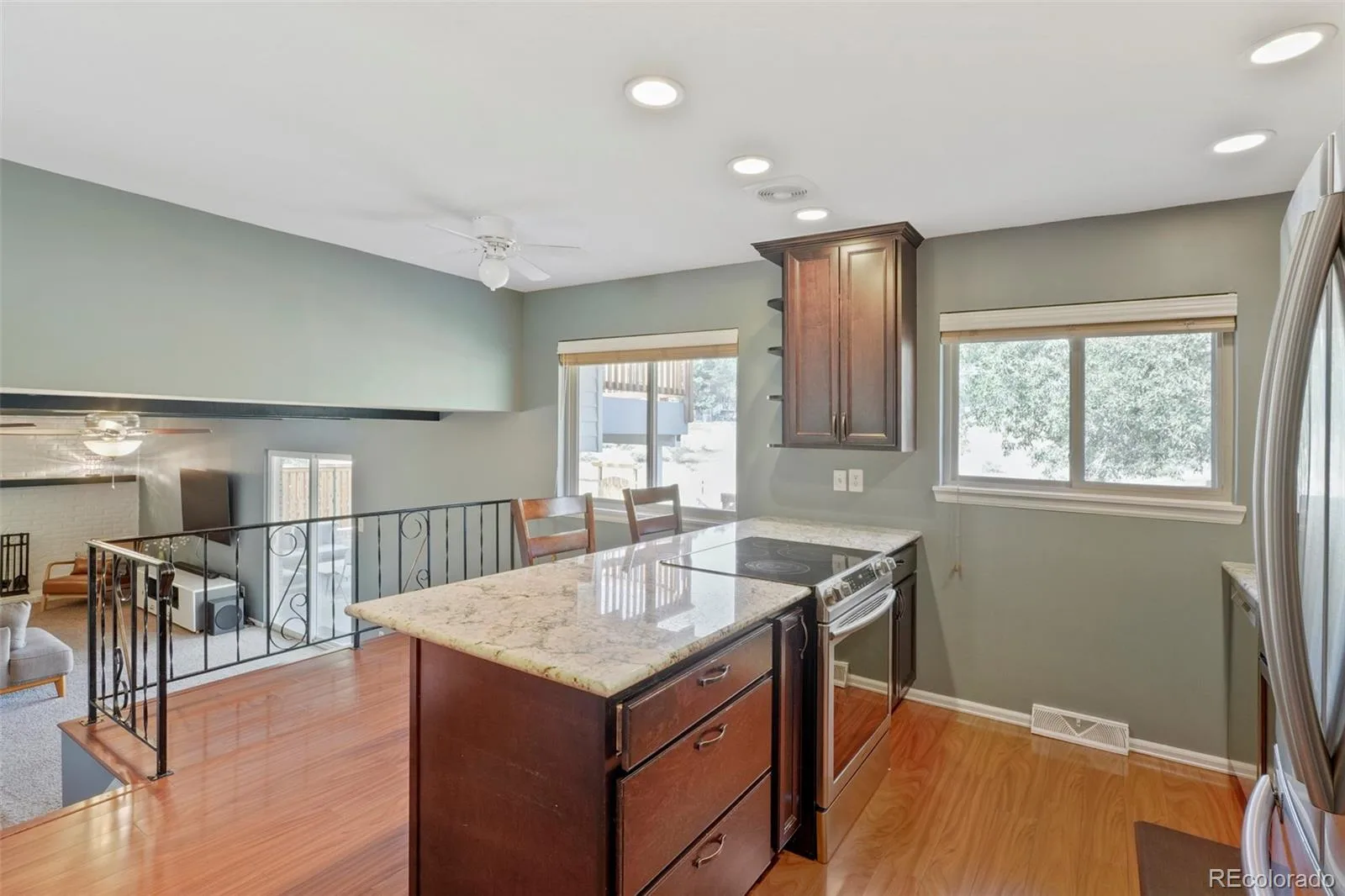 1681 S Arbutus Place Lakewood CO 80228 | MLS #REC3741602 08292026013623 1600 14