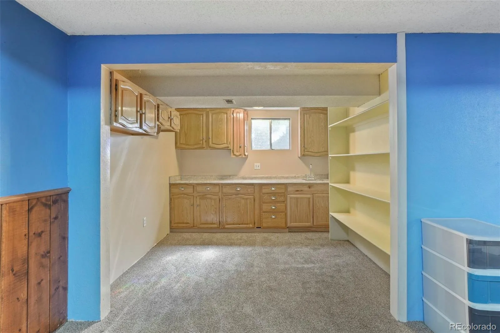 1681 S Arbutus Place Lakewood CO 80228 | MLS #REC3741602 08292026013623 1600 28