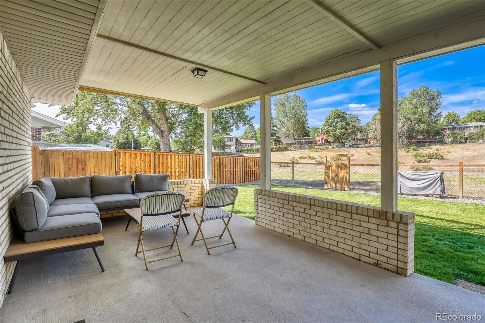 1681 S Arbutus Place Lakewood CO 80228 | MLS #REC3741602 08292026013623 1600 29