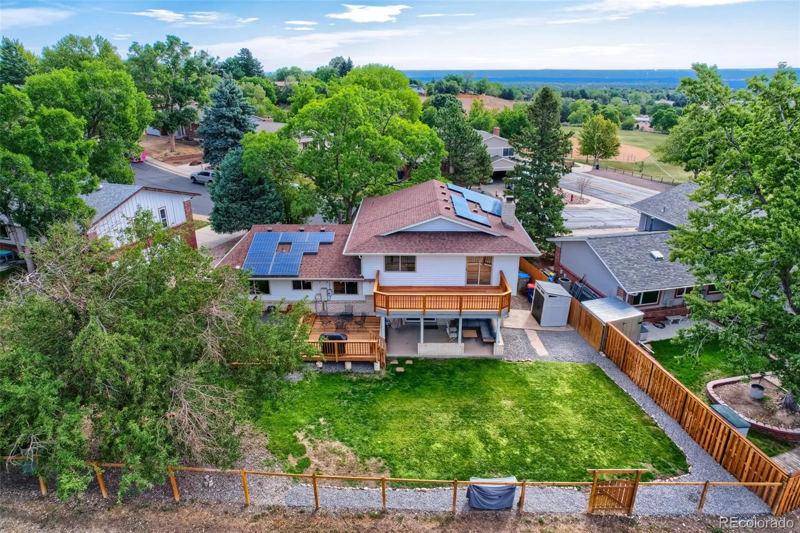 1681 S Arbutus Place Lakewood CO 80228 | MLS #REC3741602 08292026013623 1600 33