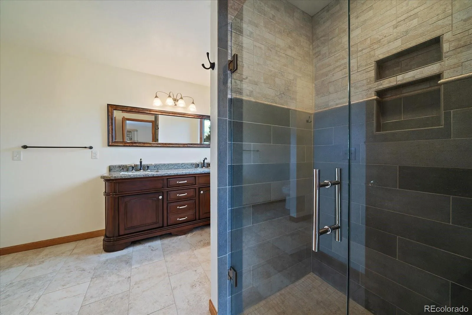 04082026190628 1600 17