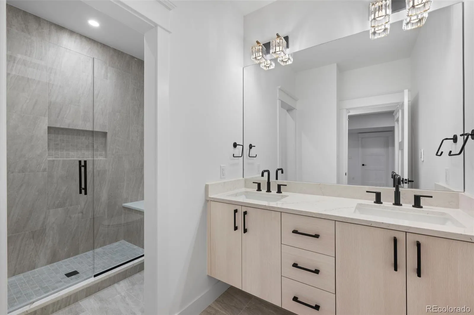 148 S Grape Street Denver CO 80246 MLS #REC3745054 04192026180447 1600 40