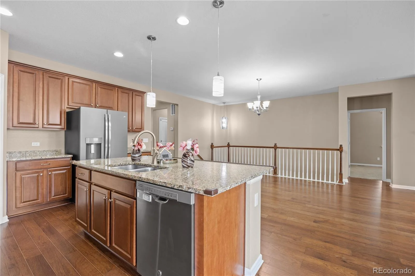 4961 S Versailles Circle Aurora CO 80015 | MLS #REC3745826 08142026234021 1600 12