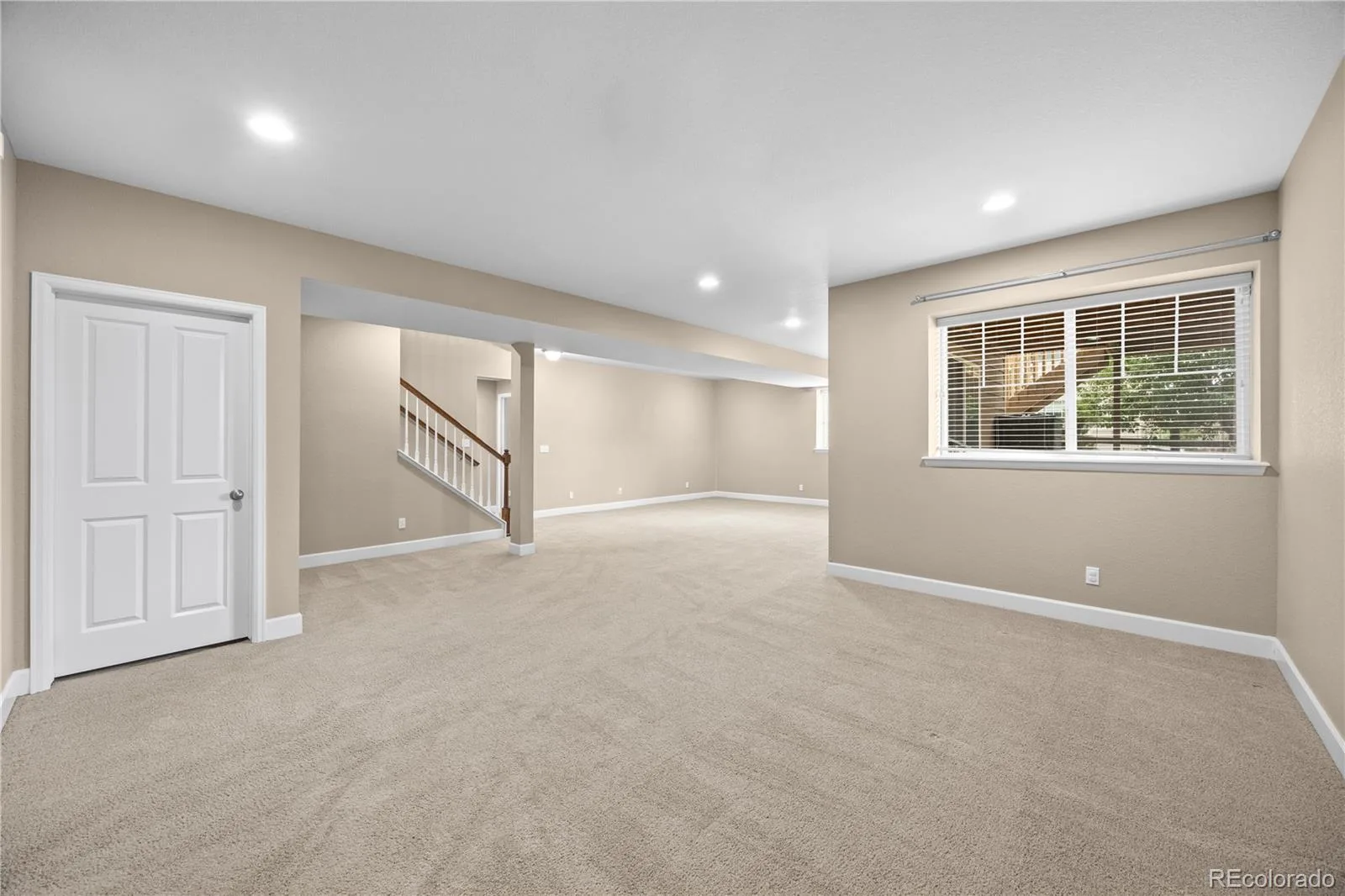 4961 S Versailles Circle Aurora CO 80015 | MLS #REC3745826 08142026234021 1600 18