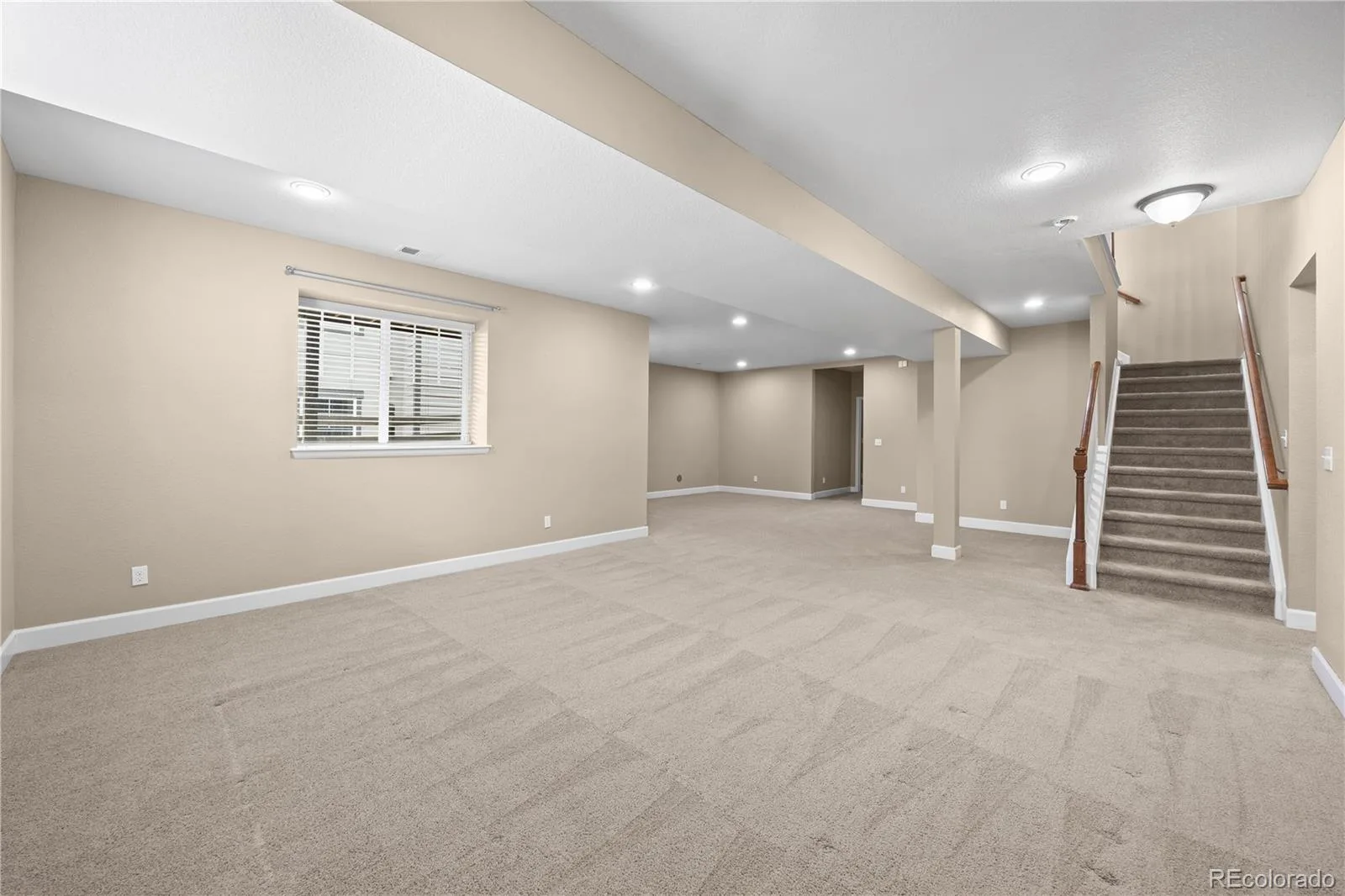 4961 S Versailles Circle Aurora CO 80015 | MLS #REC3745826 08142026234021 1600 29