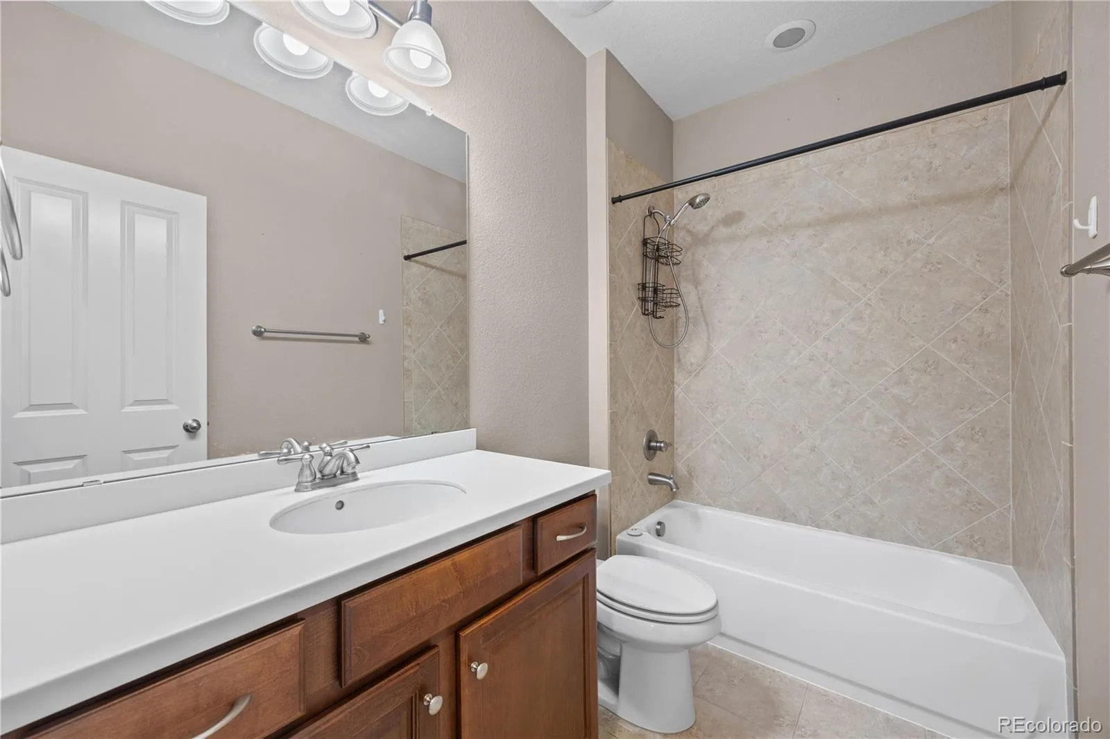4961 S Versailles Circle Aurora CO 80015 | MLS #REC3745826 08142026234021 1600 30