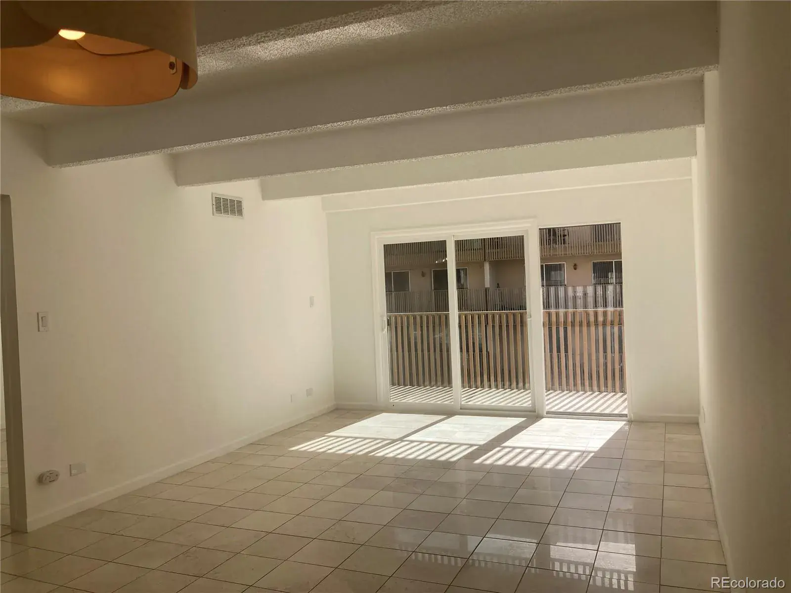 8060 E Girard Avenue #805 Denver CO 80231 MLS #REC3746757 02162026215952 1600 13