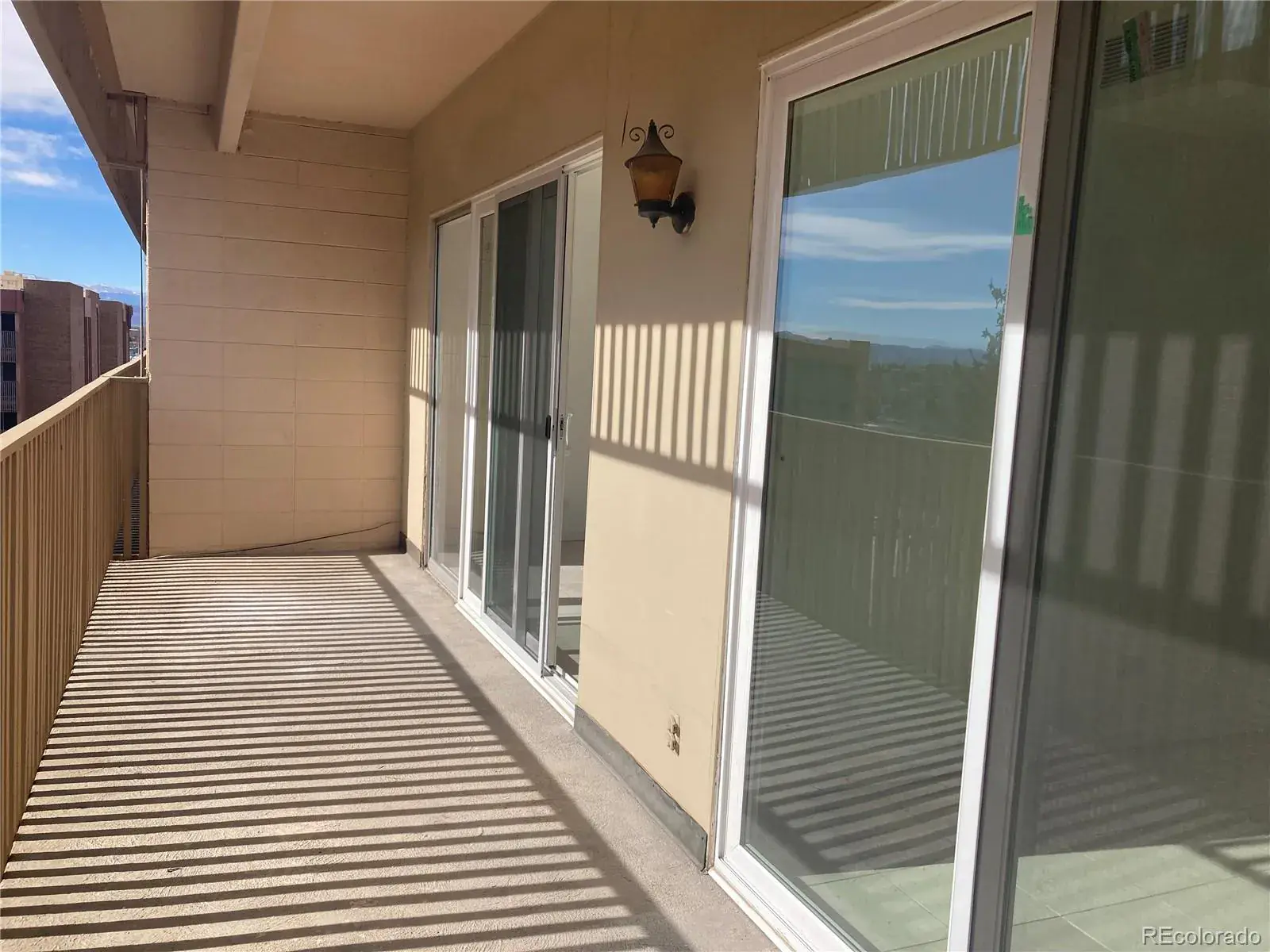 8060 E Girard Avenue #805 Denver CO 80231 MLS #REC3746757 02162026215952 1600 15