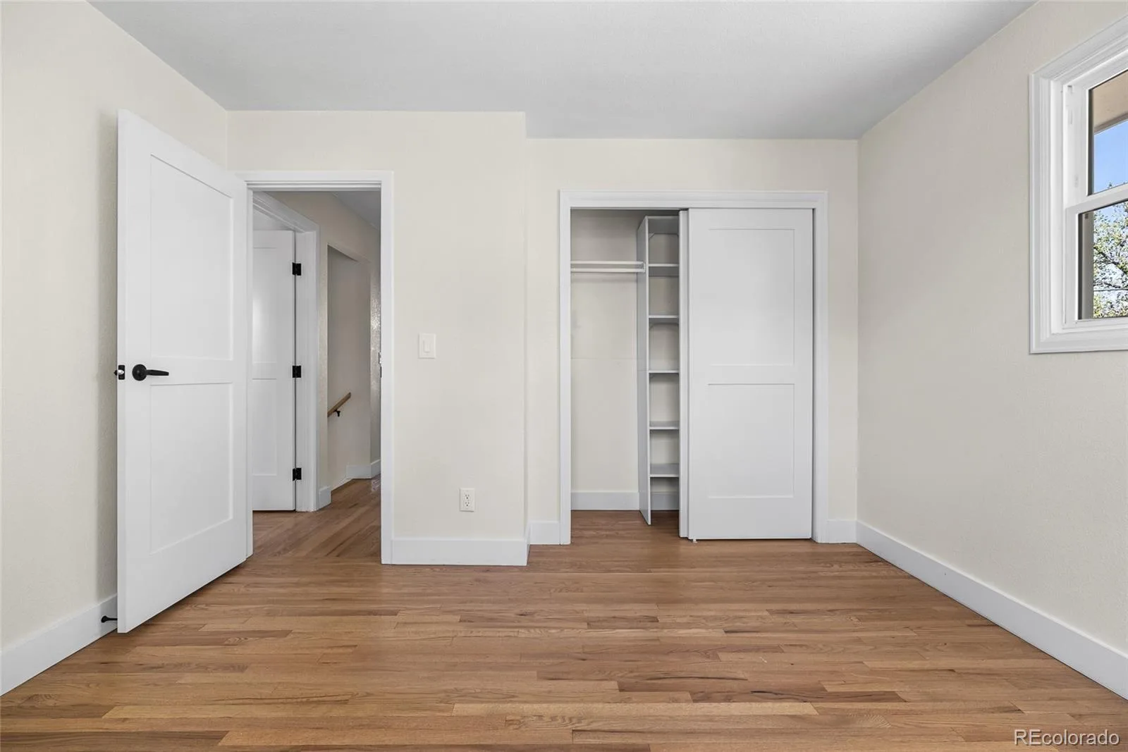 1375 W Hinsdale Drive Littleton CO 80120 | MLS #REC3749270 08062026033401 1600 27