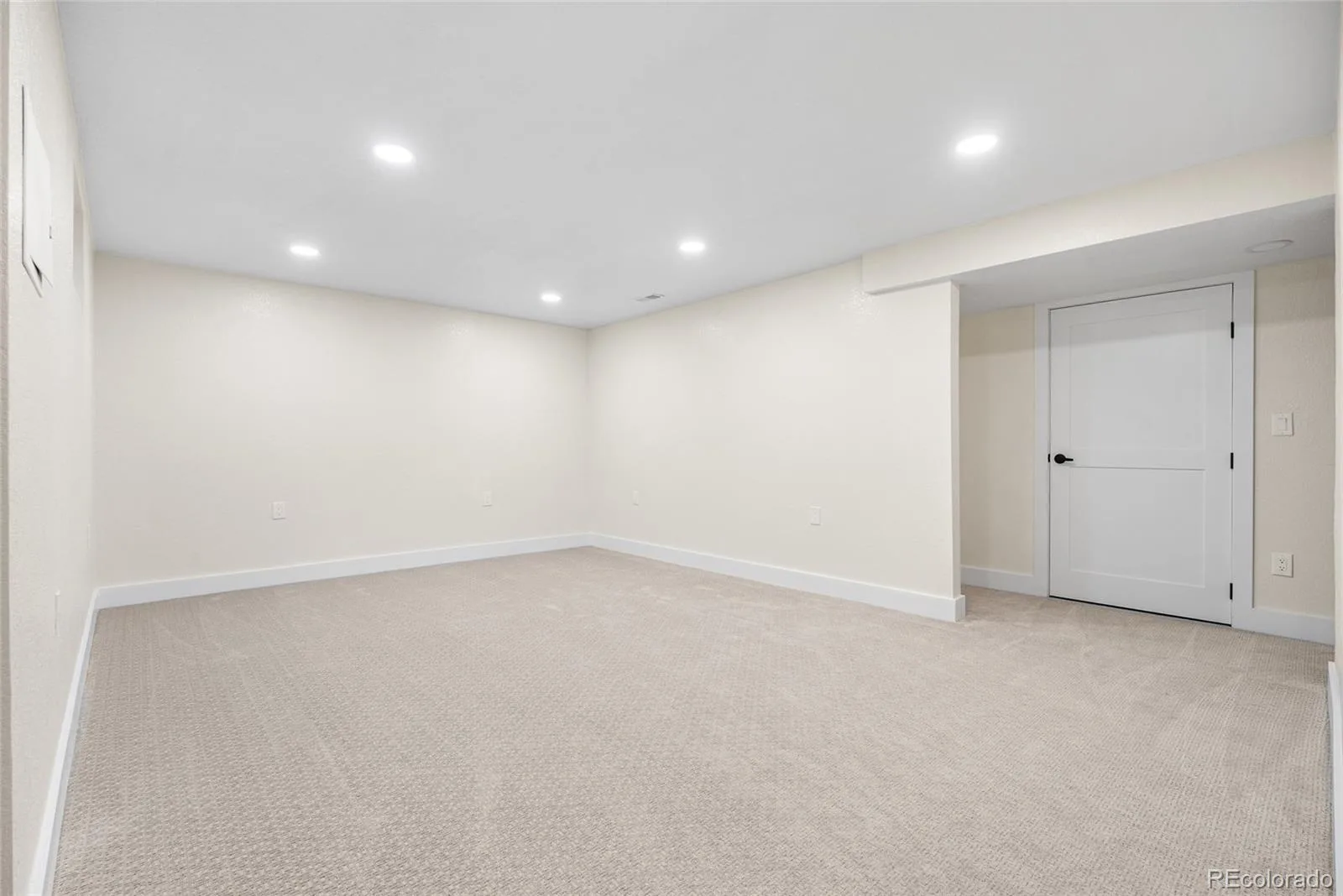 1375 W Hinsdale Drive Littleton CO 80120 | MLS #REC3749270 08062026033401 1600 30