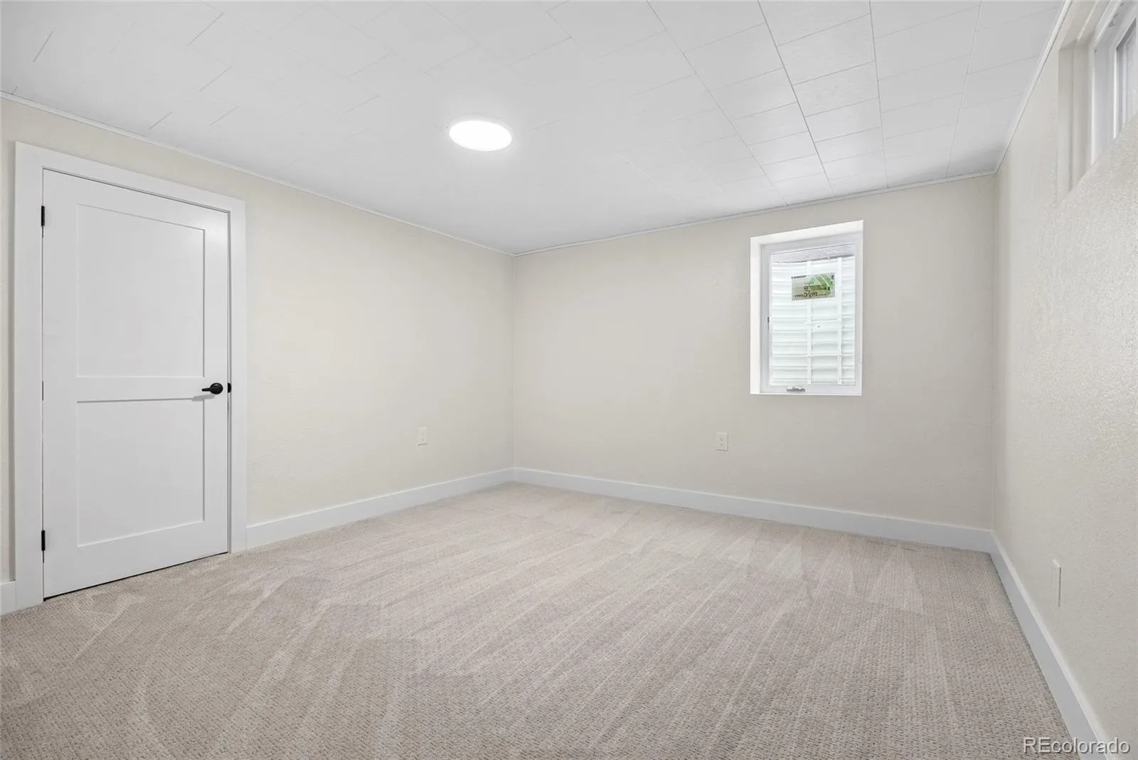1375 W Hinsdale Drive Littleton CO 80120 | MLS #REC3749270 08062026033401 1600 34