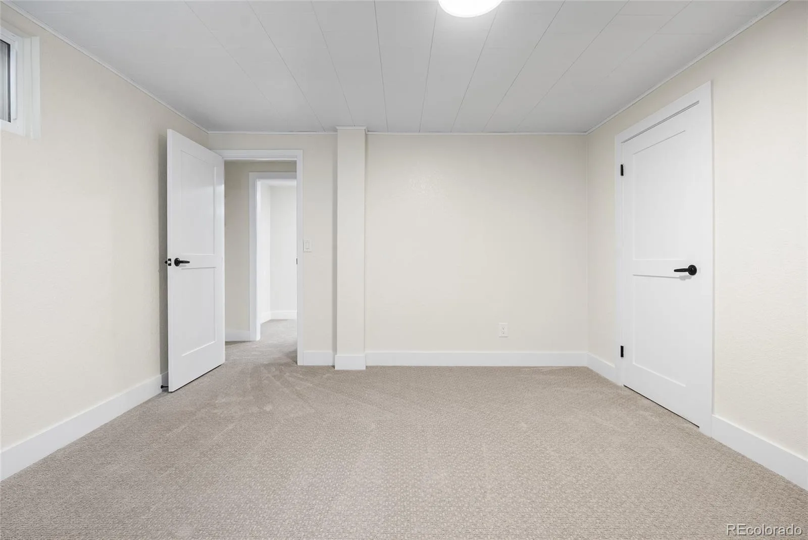 1375 W Hinsdale Drive Littleton CO 80120 | MLS #REC3749270 08062026033401 1600 35