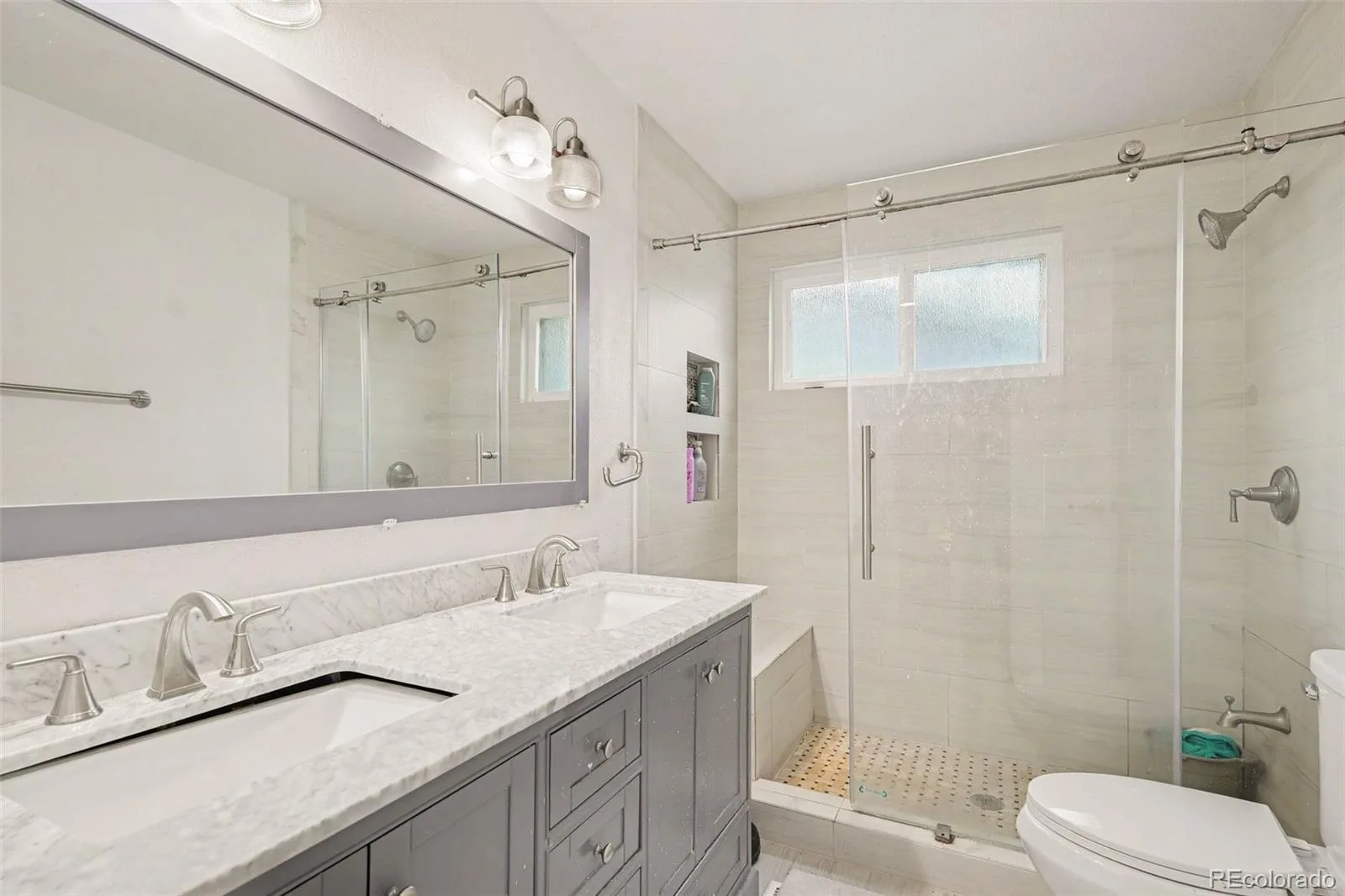 2424 S Salida Way Aurora CO 80013 | MLS #REC3750524 10062026204817 1600 21