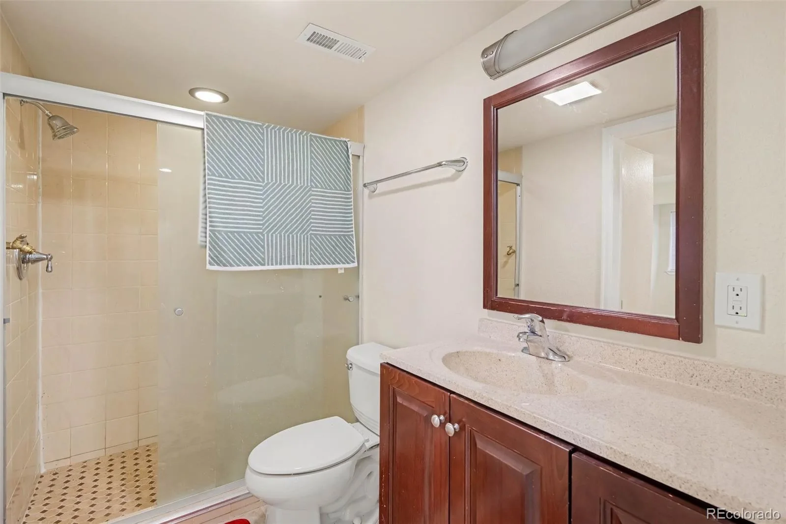 2424 S Salida Way Aurora CO 80013 | MLS #REC3750524 10062026204817 1600 27