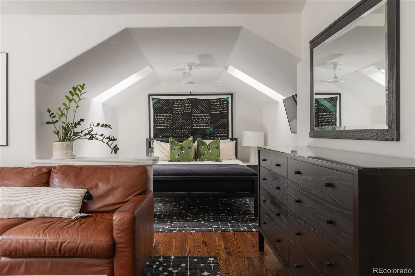 2120 E Grand Avenue Cherry Hills Village CO 80113 | MLS #REC3750854 08272026185554 1600 20